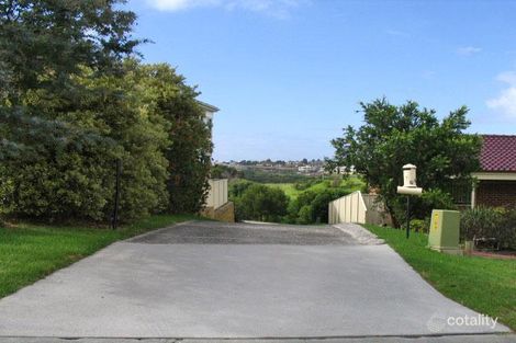 11 Seabreeze Pl, Thirroul, NSW 2515