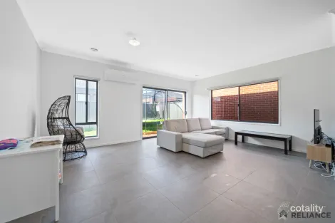 Property photo of 43 Sandygate Circuit Strathtulloh VIC 3338