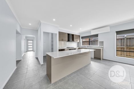 Property photo of 208 St Germain Boulevard Clyde North VIC 3978