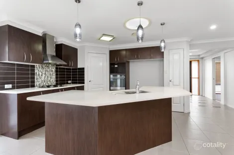 Property photo of 33 Tranquility Drive Rothwell QLD 4022