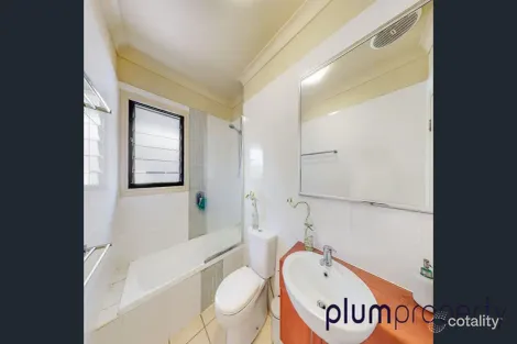 Property photo of 1/56 Ryans Road St Lucia QLD 4067