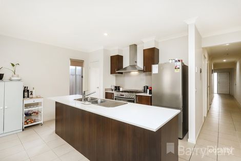 Property photo of 20 Eminence Way Craigieburn VIC 3064