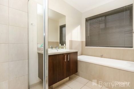 Property photo of 20 Eminence Way Craigieburn VIC 3064