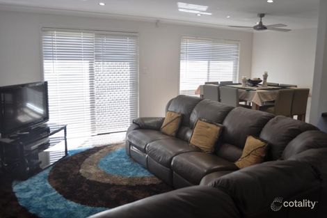 Property photo of 11/74 Plaza Street Wynnum West QLD 4178
