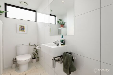 Property photo of 302/2 Chaucer Street St Kilda VIC 3182