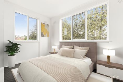 Property photo of 2/2-4 Warra Street Toorak VIC 3142
