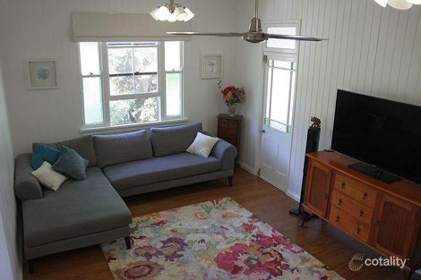 Property photo of 86 Yundah Street Shorncliffe QLD 4017