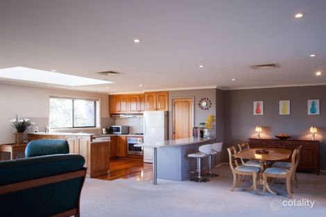 Property photo of 10 Robin Court Lindisfarne TAS 7015