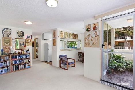 Property photo of 4/7 Aubrey Street Surfers Paradise QLD 4217