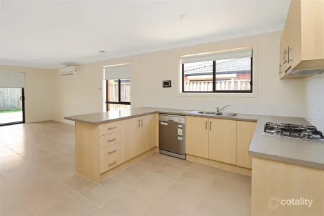 Property photo of 26 Evadene Drive Tarneit VIC 3029