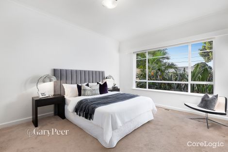 Property photo of 15/129 Kambrook Road Caulfield North VIC 3161