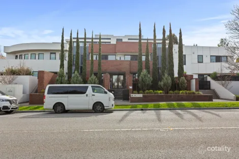 Property photo of 1011 Toorak Road Camberwell VIC 3124