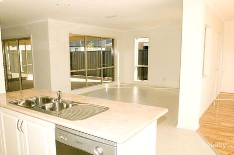 Property photo of 10 Stroud Glen Tarneit VIC 3029