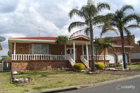 5 Natan Pl, Cordeaux Heights, NSW 2526