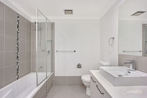 Property photo of 2/17 Hows Road Nundah QLD 4012