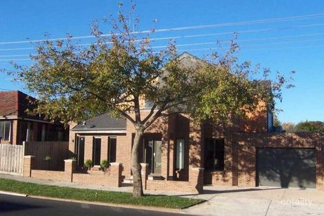 Property photo of 124D Hoffmans Road Essendon VIC 3040