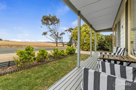 Property photo of 39 North Terrace Maitland SA 5573