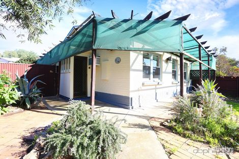 2 Rushall Cres, Elizabeth Vale, SA 5112