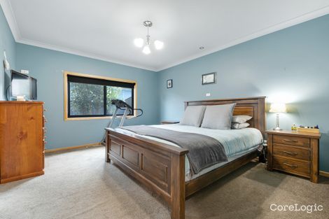 Property photo of 17 Young Crescent Tawonga South VIC 3698