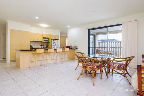 Property photo of 8 Imperia Crescent Varsity Lakes QLD 4227