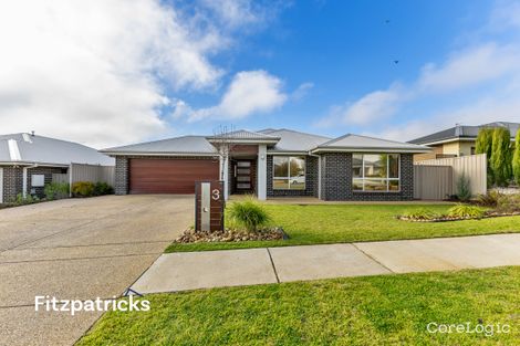 Property photo of 3 Whitten Avenue Boorooma NSW 2650