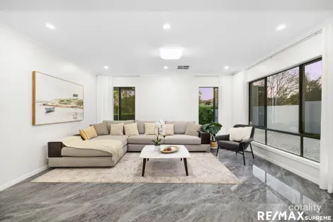 Property photo of 1 Ivory Close Eight Mile Plains QLD 4113