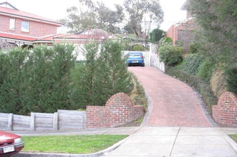 Property photo of 1 Wallara Close Doncaster East VIC 3109
