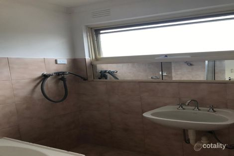 Property photo of 5/11 Roseberry Grove Glen Huntly VIC 3163