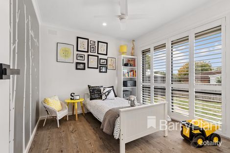 Property photo of 8 Salvia Court Rosebud VIC 3939