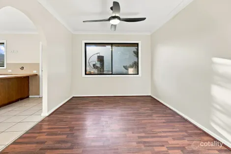 Property photo of 4 Harcourt Place Eagle Vale NSW 2558