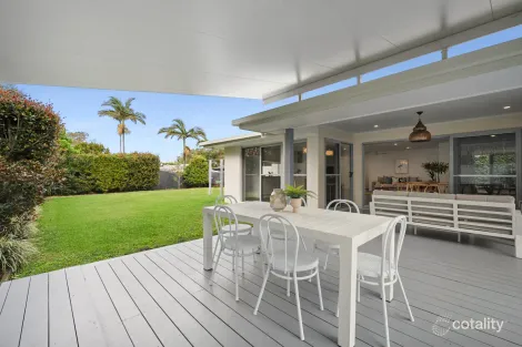 Property photo of 41 Surfrider Place Mudjimba QLD 4564