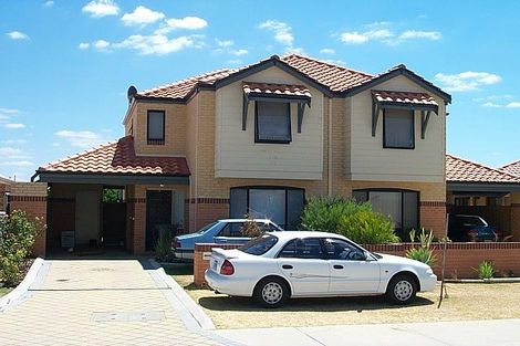 80 Guadalupe Dr, Ballajura, WA 6066