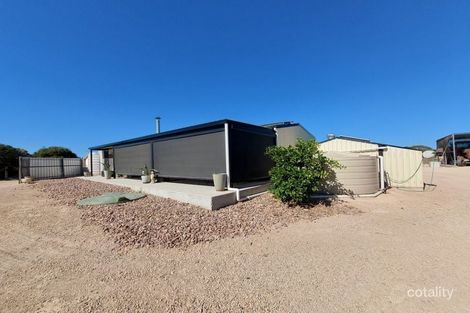 Property photo of 12 Meeinderry Drive Perlubie SA 5680