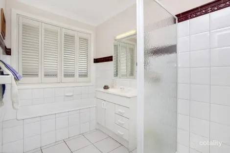 Property photo of 50 Suffolk Road Sunshine North VIC 3020