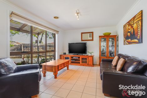 Property photo of 8 Karma Court Craigieburn VIC 3064