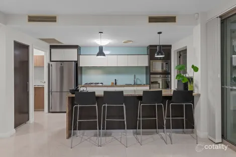 Property photo of 2/111 Thorn Street East Brisbane QLD 4169