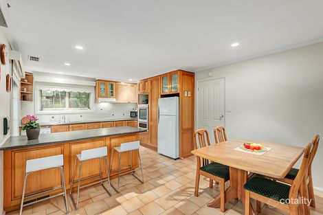 Property photo of 9 Jolliffe Crescent Rosanna VIC 3084