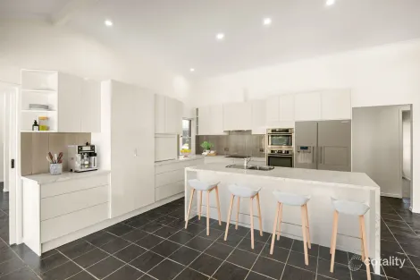 Property photo of 12 Pioneer Crescent Bellbowrie QLD 4070