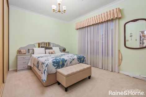 Property photo of 2 Buckley Close Fairfield West NSW 2165