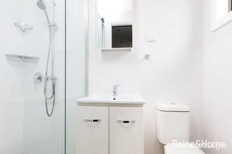 Property photo of 4 Nikkinbah Street Belmont North NSW 2280