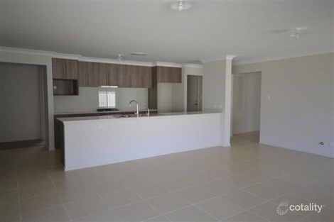Property photo of 16 Ellalong Way Woongarrah NSW 2259