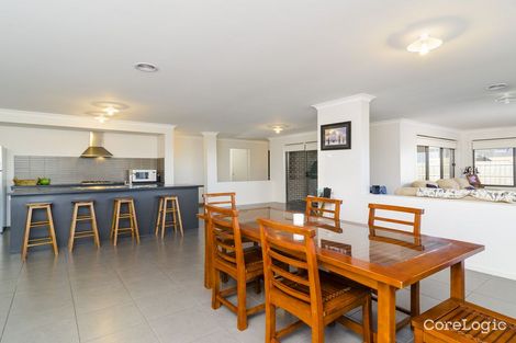 Property photo of 27 Grassbird Drive Point Cook VIC 3030