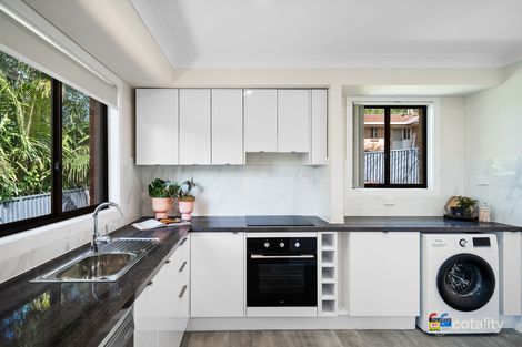 Property photo of 18/7 Lunderston Drive Narara NSW 2250