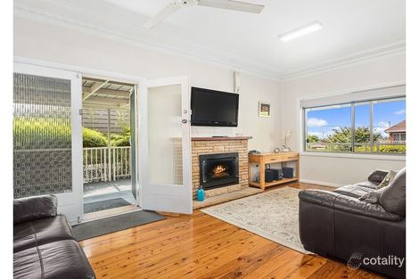 Property photo of 8 Stillness Road Figtree NSW 2525