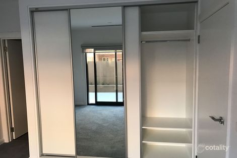 2/14 Seascape St, Clayton, VIC 3168