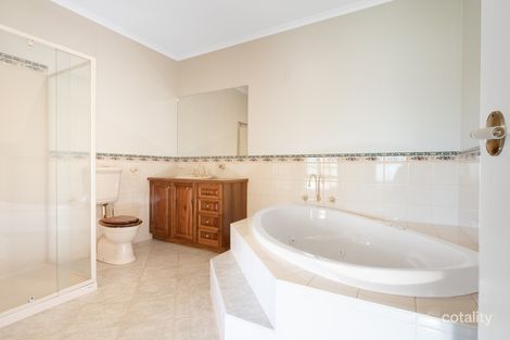 Property photo of 2 Granby Crescent Highton VIC 3216