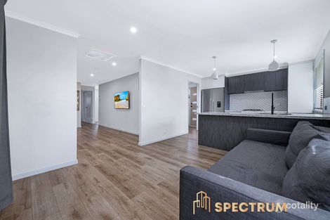 Property photo of 21 Cumberland Chase Hampton Park VIC 3976