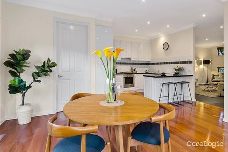 Property photo of 31 Kingswood Rise Box Hill South VIC 3128