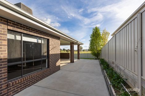 Property photo of 24 Maitland Drive Estella NSW 2650