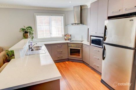 Property photo of 2/68 Albert Street Warners Bay NSW 2282